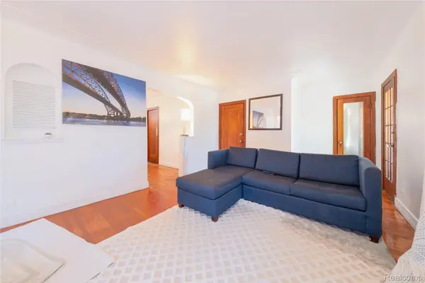 19970 Stratford RD, Detroit, MI 48221