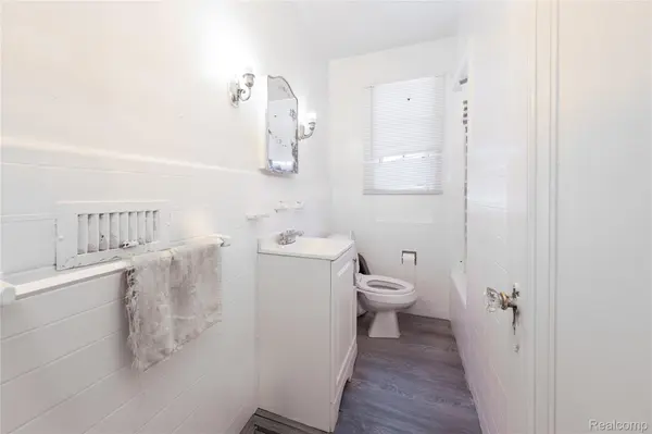 19970 Stratford RD, Detroit, MI 48221