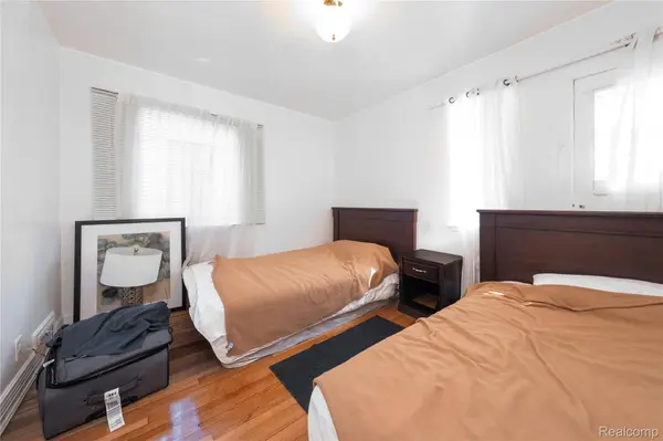 19970 Stratford RD, Detroit, MI 48221