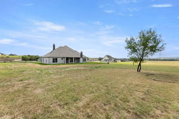 1017 Lake Prairie Trail, Fort Worth, TX 76126