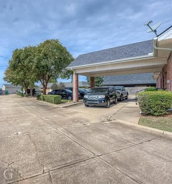 8870 Youree Drive, Shreveport, LA 71115