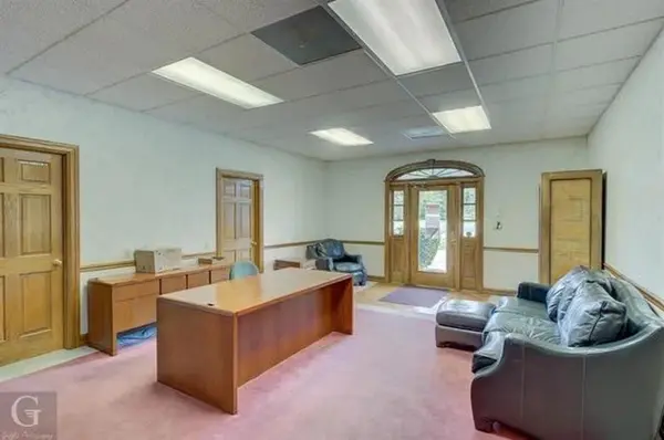 8870 Youree Drive, Shreveport, LA 71115