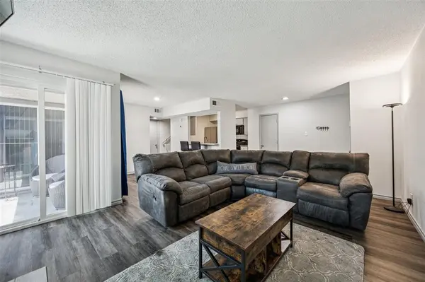 6050 Melody Lane #107, Dallas, TX 75231