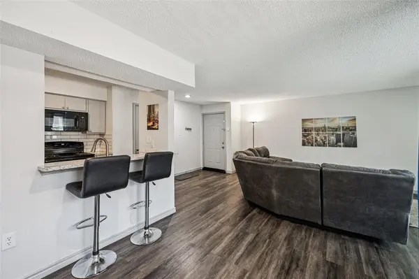 6050 Melody Lane #107, Dallas, TX 75231