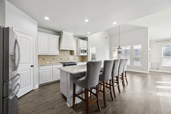 317 Hawks Drive, Fate, TX 75087