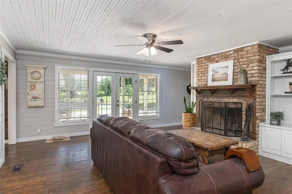 1147 Vz County Road 3417, Wills Point, TX 75169