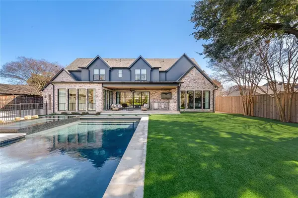 10915 Snow White Drive, Dallas, TX 75229