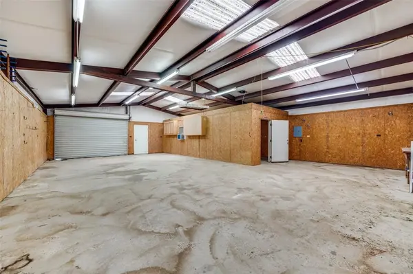 305 Buchanan Street, Whitesboro, TX 76273