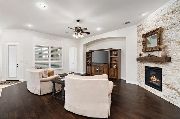 991 Waterview Drive, Prosper, TX 75078