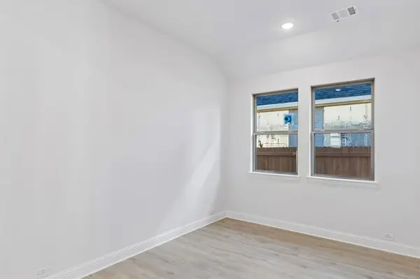 3830 Belleview Place, Crandall, TX 75114