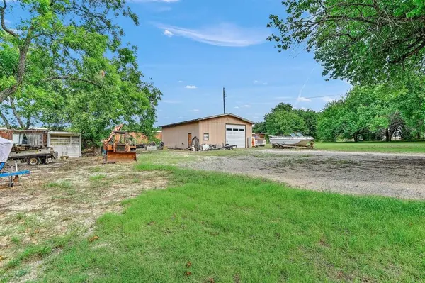 3615 Pottsboro Road, Denison, TX 75020
