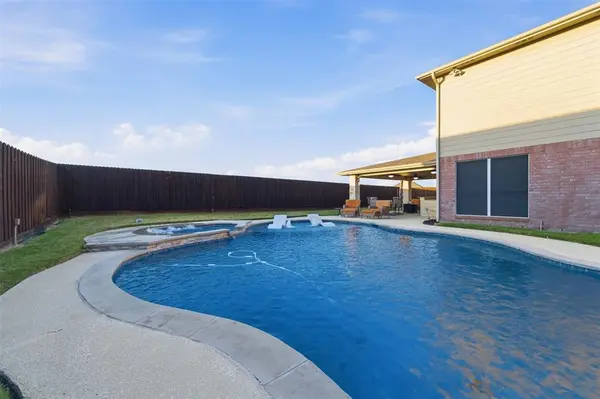 1004 Cedar Ridge Lane, Burleson, TX 76028