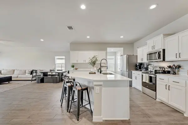 1513 Hulen Park Trail, Alvarado, TX 76009