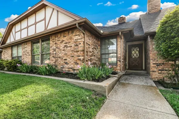 623 Windgate Court, Arlington, TX 76012