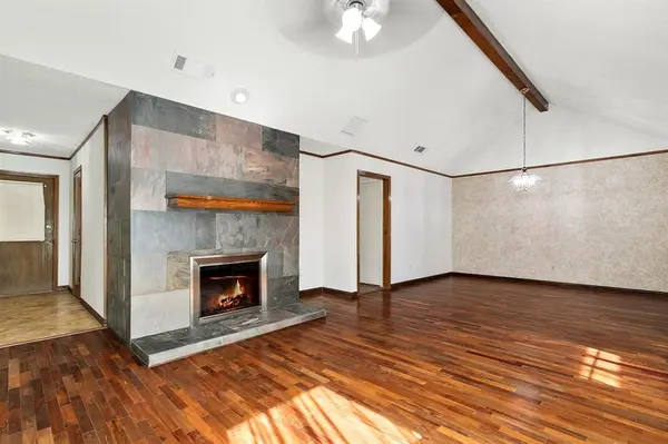 623 Windgate Court, Arlington, TX 76012