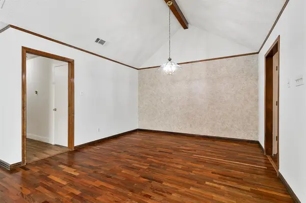 623 Windgate Court, Arlington, TX 76012