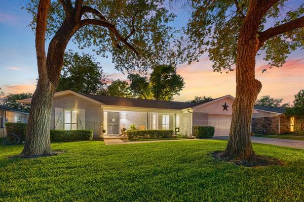 3713 Holland Drive, North Richland Hills, TX 76180