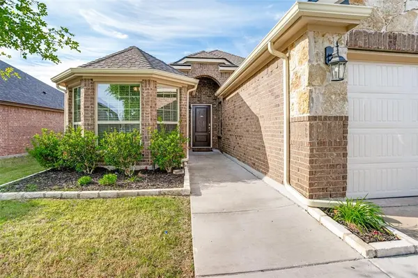 806 Brittany Drive, Anna, TX 75409