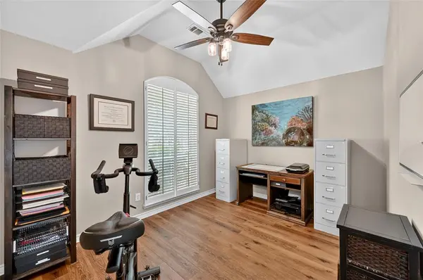 6416 Windwood Court, Fort Worth, TX 76132