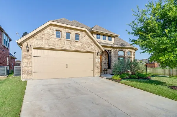 237 Bayonet Drive, Fort Worth, TX 76108