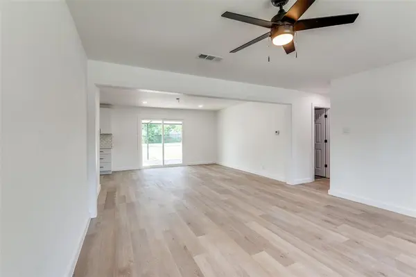 1101 Spring Brook Drive, Bedford, TX 76021