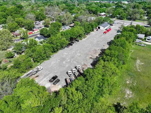 816 Main Street, Whitesboro, TX 76273