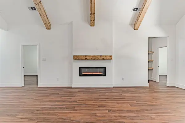 5519 Belaire Circle, Granbury, TX 76048