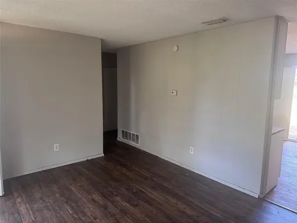 2112 Sunset Drive, Brookston, TX 75421