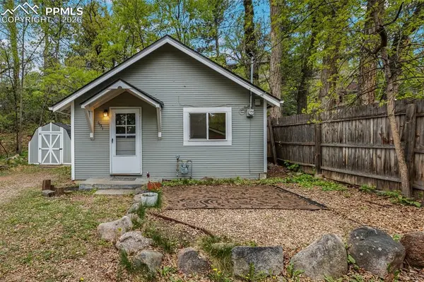 1531 W Cheyenne RD, Colorado Springs, CO 80906