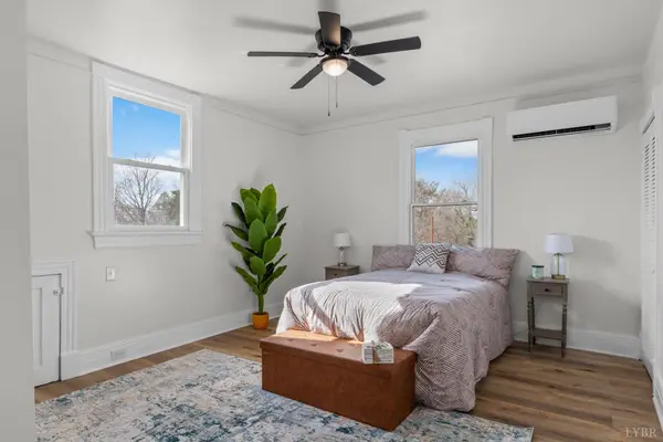 1455 Yancey ST, Lynchburg, VA 24503