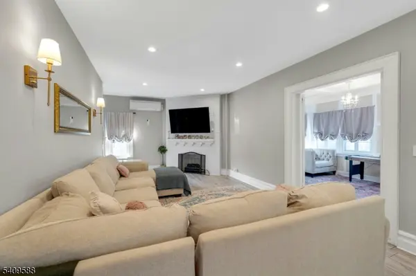 214 Trenton Ave, Clifton City, NJ 07011