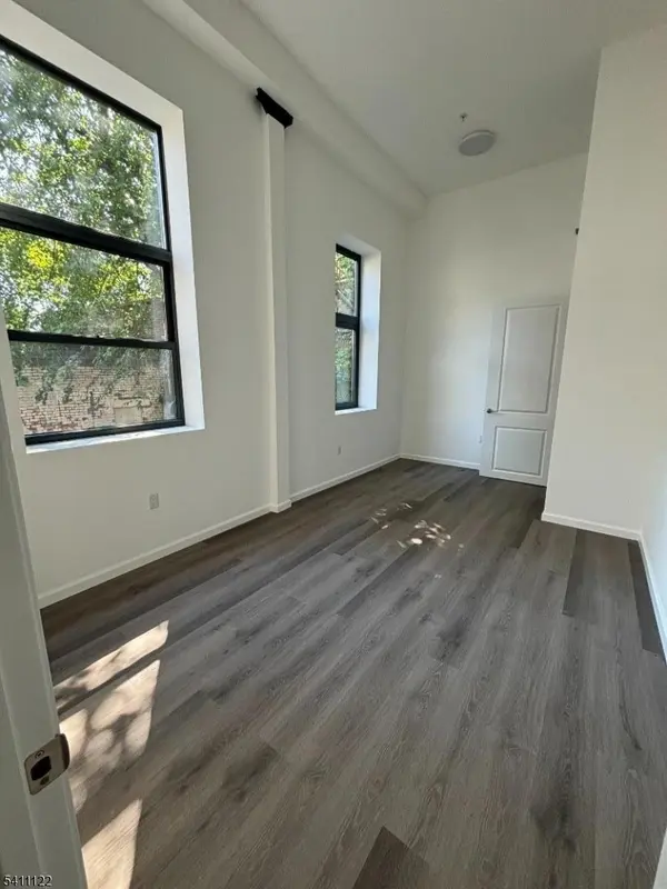 24 Elm St #201, Paterson City, NJ 07501