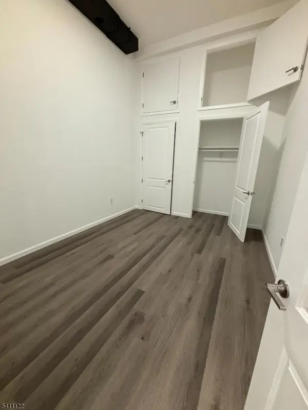 24 Elm St #201, Paterson City, NJ 07501