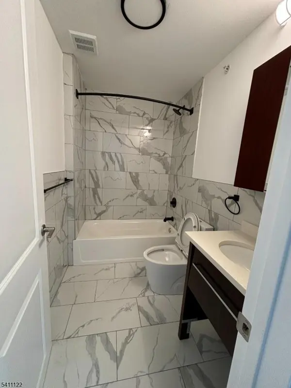 24 Elm St #201, Paterson City, NJ 07501