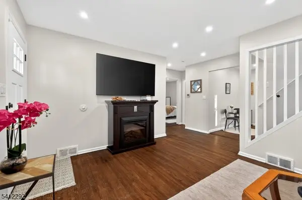 5 Lois Ave, East Brunswick Twp., NJ 08816