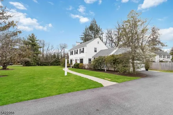 2 Beechwood Dr, Morris Twp., NJ 07960