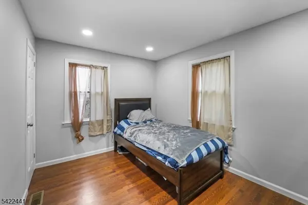 639 Parkview Ave, North Plainfield Boro, NJ 07063