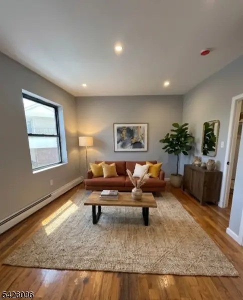 296 Renner Ave #6A, Newark City, NJ 07112