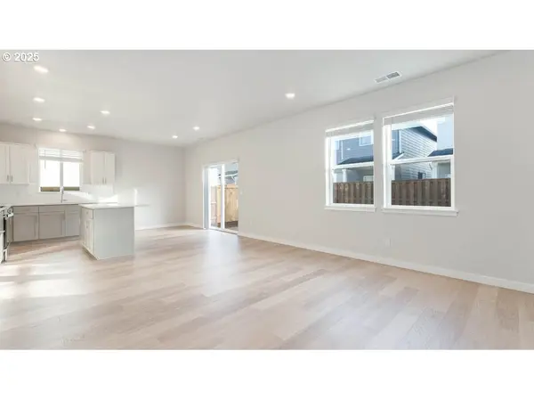 1992 Aspen LN, Forest Grove, OR 97116