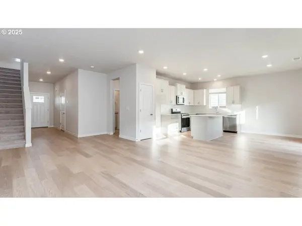 1992 Aspen LN, Forest Grove, OR 97116