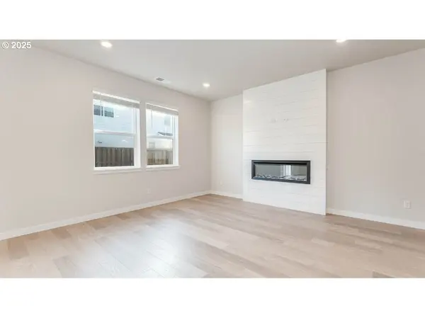 1992 Aspen LN, Forest Grove, OR 97116