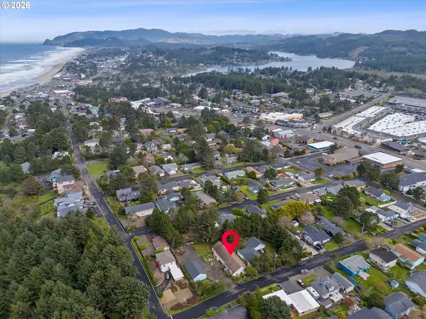 1035 SW 15TH ST, Lincoln City, OR 97367