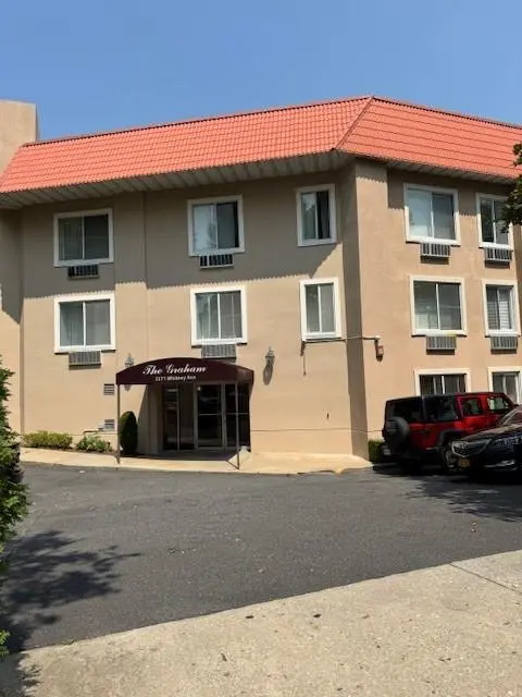 3171 Whitney AVE #3F, Brooklyn, NY 11229