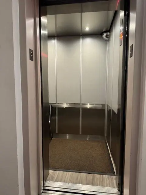 3171 Whitney AVE #3F, Brooklyn, NY 11229