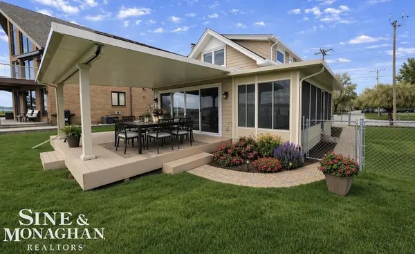 2008 E Park DR, Algonac, MI 48001