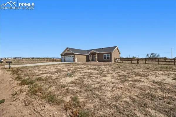 667 E Vermillion DR, Pueblo, CO 81007