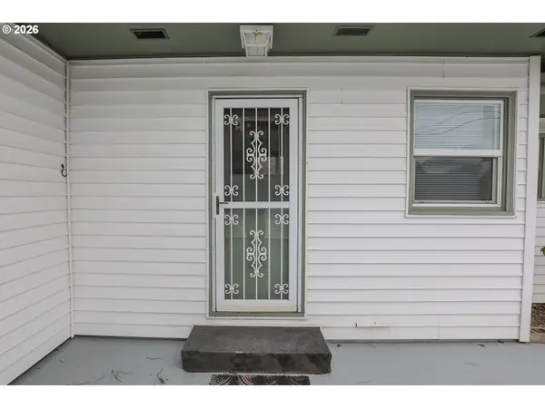 1528 NW EDEN ST, Roseburg, OR 97470