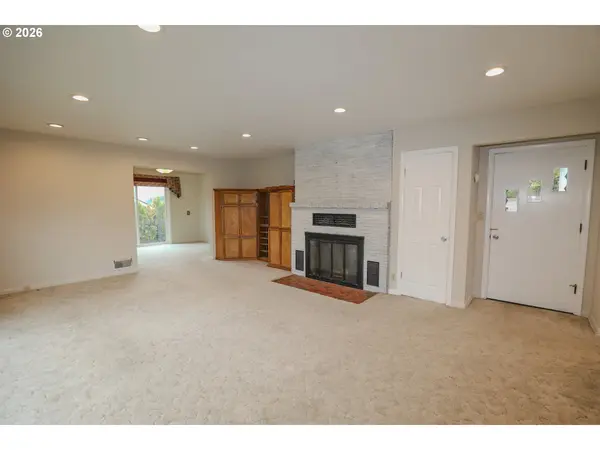 1528 NW EDEN ST, Roseburg, OR 97470