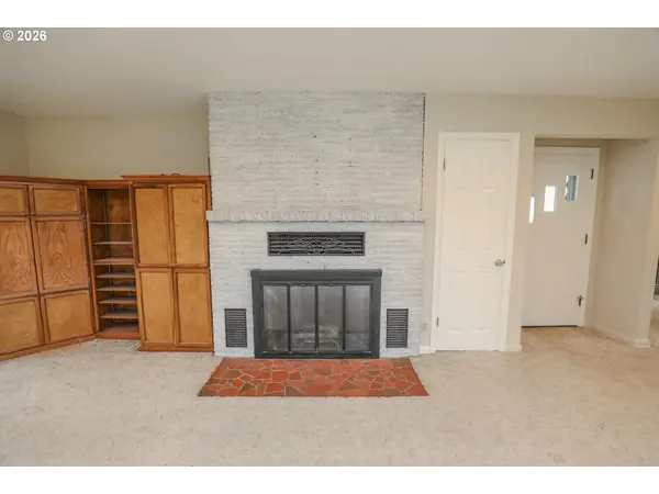 1528 NW EDEN ST, Roseburg, OR 97470