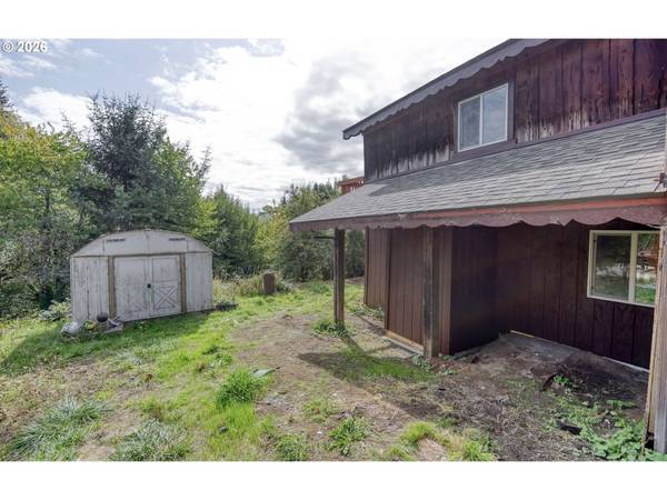 541 E 6TH ST, Coquille, OR 97423
